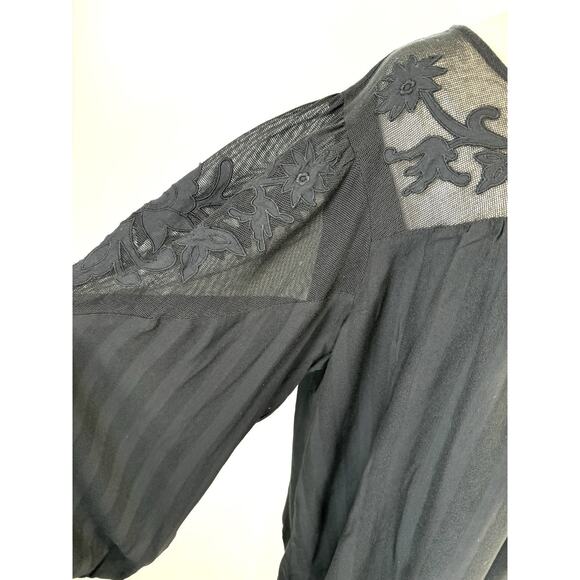 J. Jill Textured Appliqué Top Size 3X Blouse Black Boho - Picture 3 of 10
